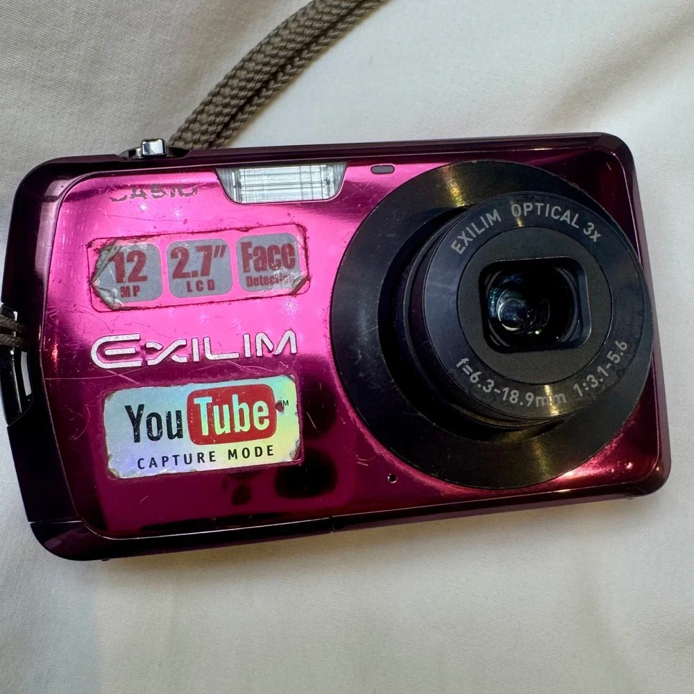 CASIO EXILIM EX-S7 CCD‎ 12MP Digital Camera Metallic Fully Tested battery incl.